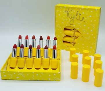 12 Labiales caja edición Yellow Kylie M2190